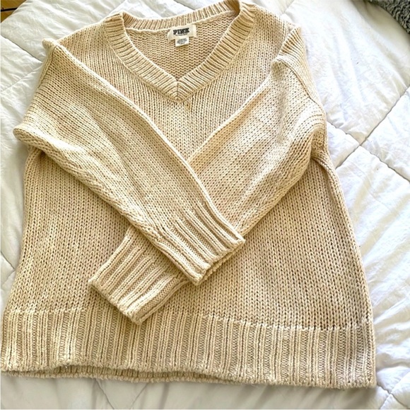 2 PINK Super Soft Sweaters. Size L - Picture 4 of 4